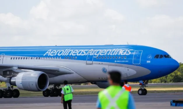 Saldo negativo del turismo: cayó 18,9% el ingreso de turistas extranjeros y subieron 21,8% las salidas al exterior