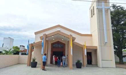 Bulnes inauguró la nueva fachada de la capilla Nuestra Señora de la Asunción