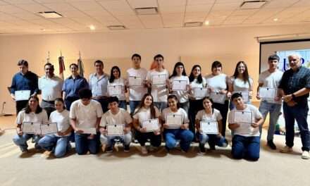 Arias: más de 250 vecinos recibieron certificados de la universidad popular