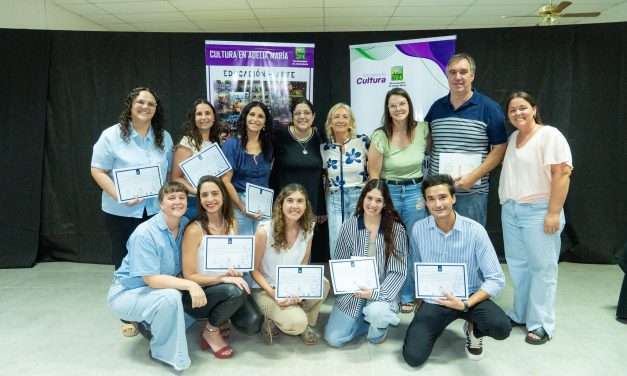 Adelia María celebró la entrega de certificados de la Universidad Popular
