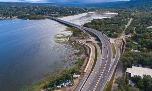Córdoba fue reconocida en la categoría obra vial del año por la Autovía Punilla