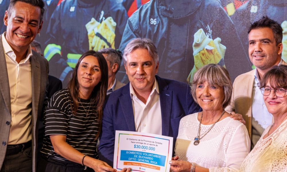 Los Bomberos Voluntarios de Buchardo recibieron un aporte provincial