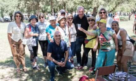 Río Cuarto: adultos mayores participaron de una jornada recreativa en la costa del río