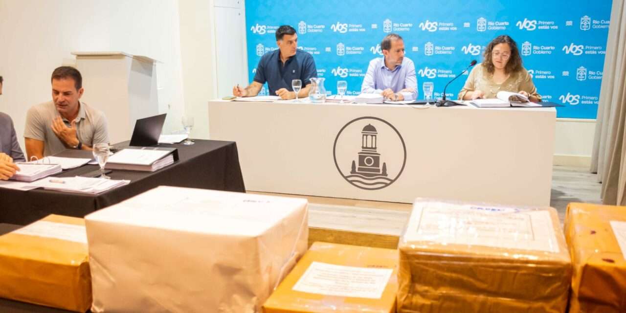 Río Cuarto: Se presentaron 6 ofertas por los servicios de alumbrado público y semaforización