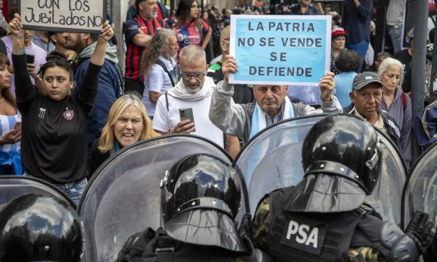 Con el Presupuesto y la reforma laboral, el oficialismo arranca una semana clave en el Congreso