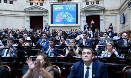 El oficialismo logró aprobar el Presupuesto en Diputados, pero no pudo con un artículo clave