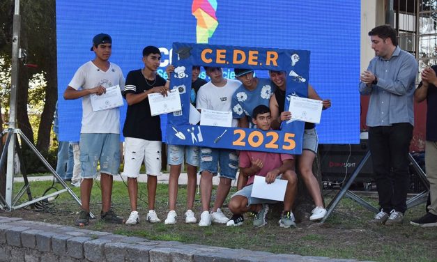 Formación, inclusión y trabajo: casi 400 egresados del CEDER Río Cuarto recibieron sus certificados