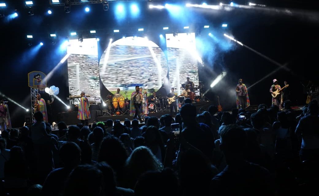 Villa María: con un show de Los Caligris en el anfiteatro, inició la temporada de verano