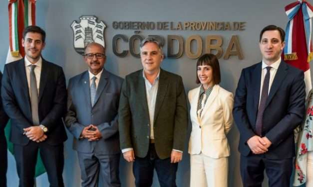 Llaryora recibió al Embajador de la India