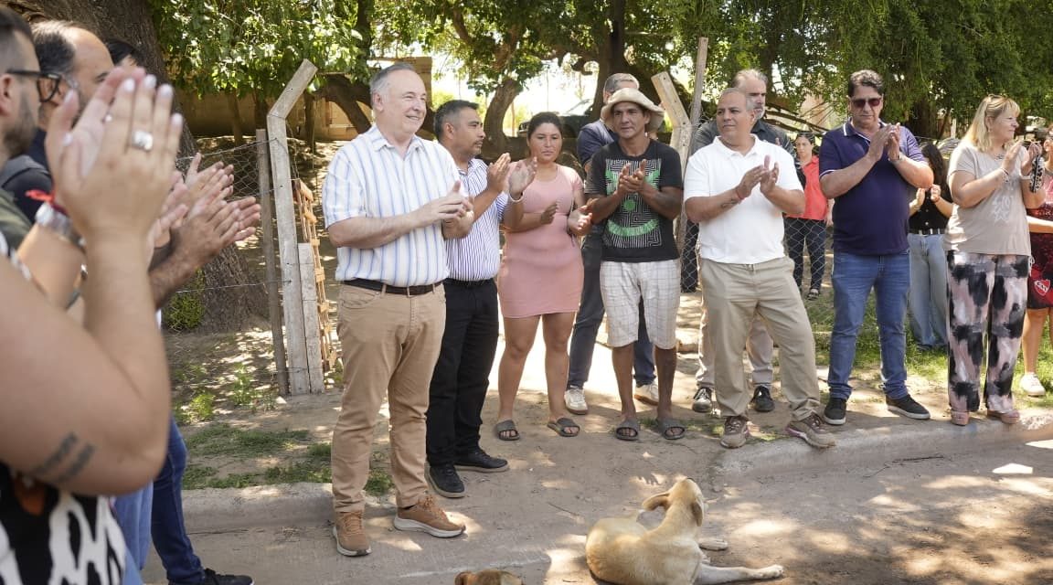 Se inauguró la obra de agua potable en el barrio Villa del Sur de Villa María