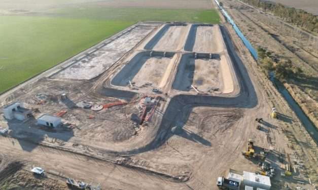 Laboulaye: La Provincia, el municipio y el Parque Industrial acordaron la ejecución de obras cloacales