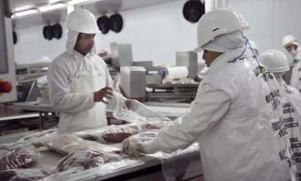 Los trabajadores de la Carne logran un nuevo aumento salarial en el rubro de carnes blancas