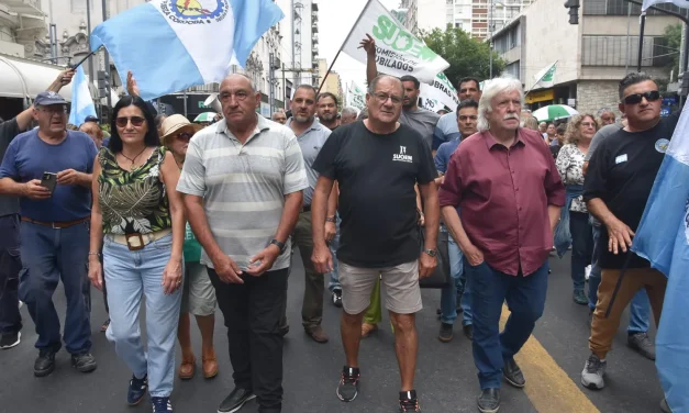 En la calle, estatales rechazan la reforma previsional de Martín Llaryora, que califican como un «nuevo ajuste»