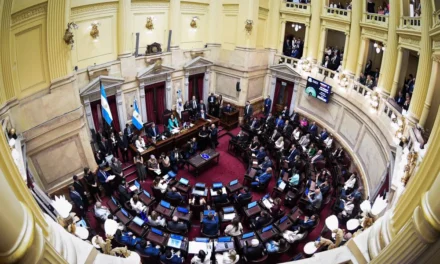 El oficialismo buscará iniciar esta semana el debate del proyecto de reforma laboral en el Senado