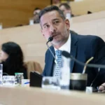 Llaryora mueve las fichas: reorganiza su gabinete y Siciliano queda en la primera línea