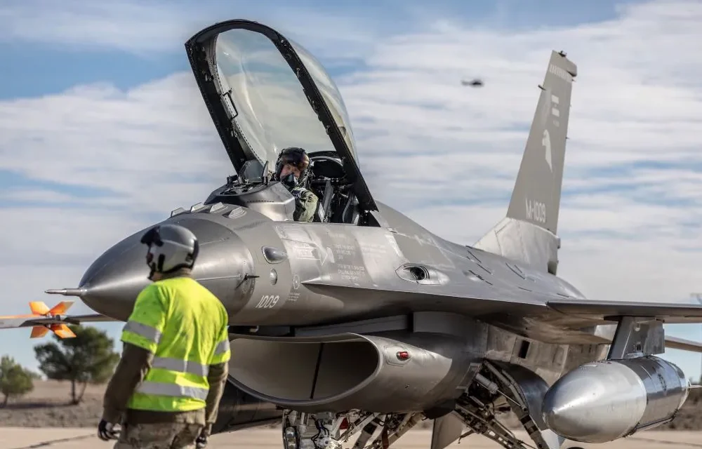 Milei encabezará el domingo en el Área Material Río Cuarto el acto de presentación de los seis F-16