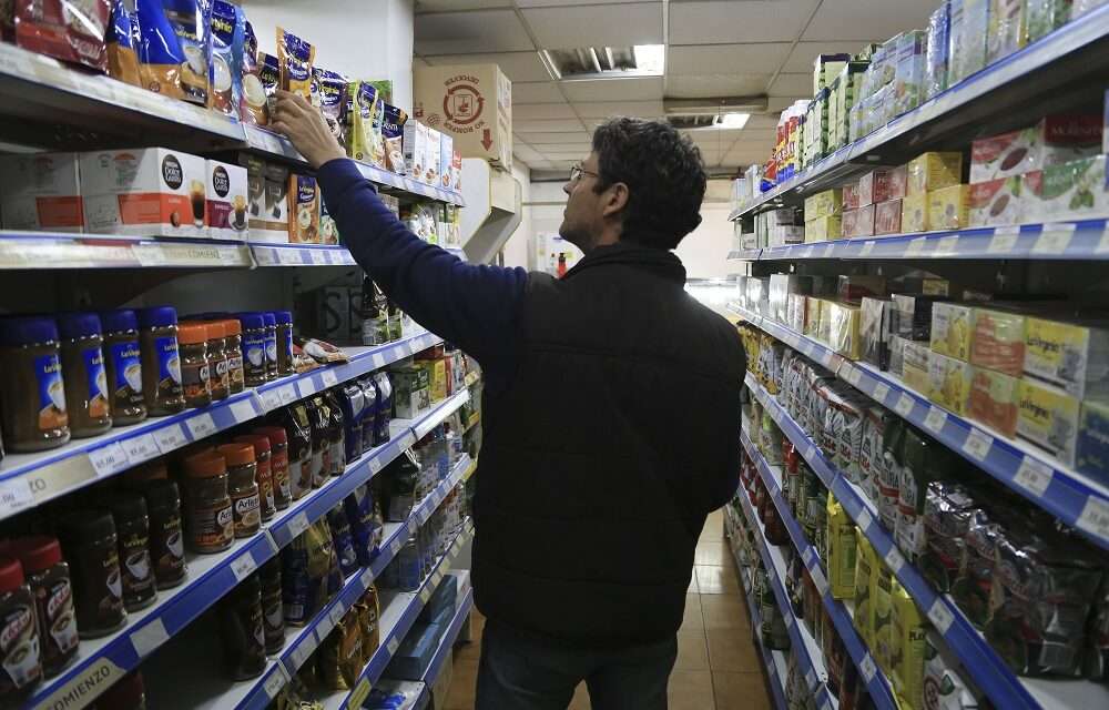 La inflación va en aumento: en noviembre fue de 2,5% y acumula un 27,9% en lo que va del año