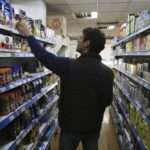 La inflación va en aumento: en noviembre fue de 2,5% y acumula un 27,9% en lo que va del año