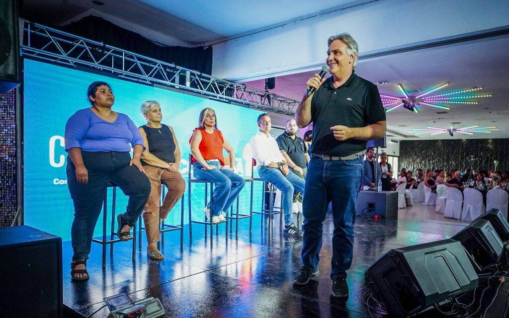 Programa Cimientos: Llaryora destacó el trabajo cooperativo y el aporte de las mujeres