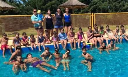 La Escuela de Verano llena de juegos y aprendizaje el Polideportivo Municipal de La Cautiva