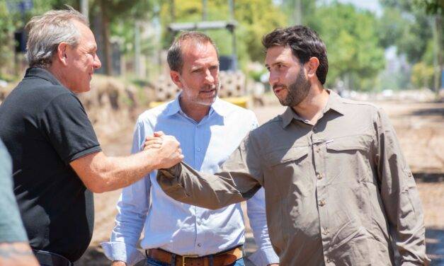 De Rivas recorrió obras de pavimentación en Alberdi y anunció un nuevo frente de trabajo