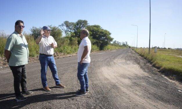 Villa María: El municipio mejora calles de tierra con asfalto reciclado