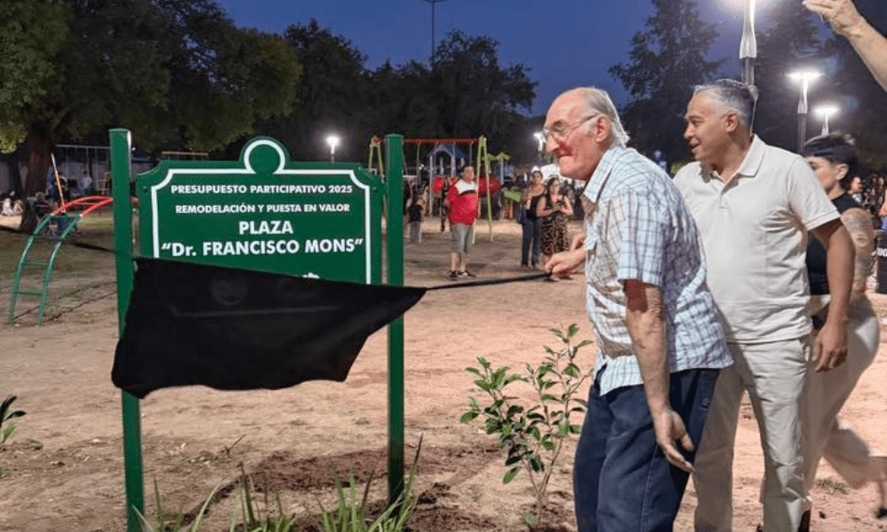 Villa Huidobro reinauguró la plaza mons, una obra surgida del presupuesto participativo 2025