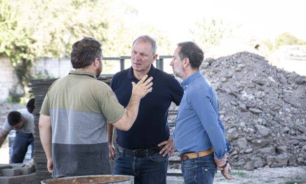 Río Cuarto: la Adoquinera Municipal produce 20 mil adoquines por semana y es clave en la mejora de la infraestructura vial