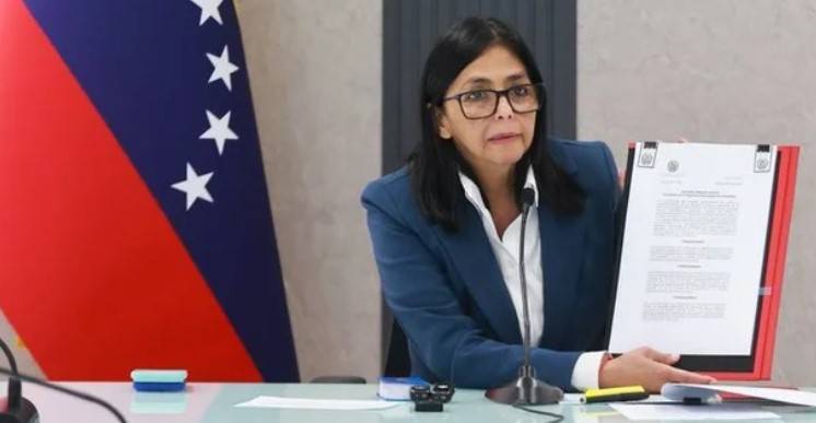 Tribunal Supremo de Venezuela ordena la jura de Delcy Rodríguez
