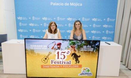 Las Albahacas presentó en Río Cuarto su 15° Festival de Doma y Folclore