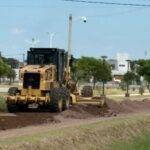 General Deheza avanza con tareas de mantenimiento vial y obras de cordón cuneta