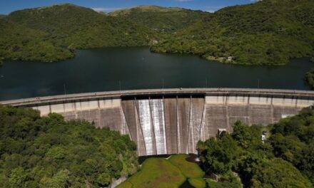 Se abrió una válvula del dique La Quebrada tras alcanzar la cota de vertedero