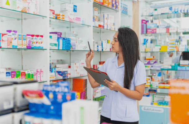 El Colegio de Farmacéuticos de Córdoba reclamó por la deuda que Pami mantiene con las farmacias