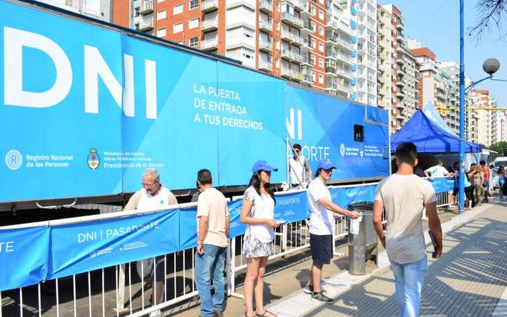 Renunció el titular del Renaper y el Gobierno oficializó la baja de otros tres funcionarios en áreas claves