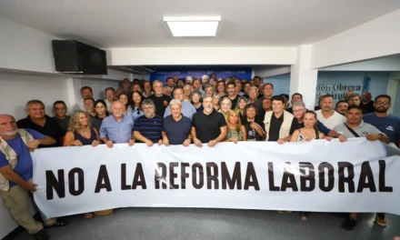 Gremios conforman un frente de unidad para rechazar la reforma laboral y anuncian marchas en Córdoba y Rosario