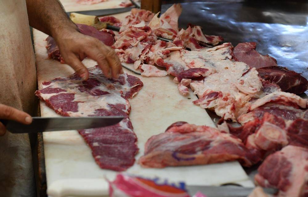 La carne, que representa la mitad de la canasta básica de alimentos, aumentó un 87% en 2025