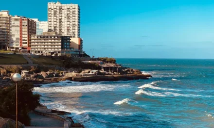 La temporada turística 2026 está dominada por falta de reservas, menos gastos y viajes de última hora