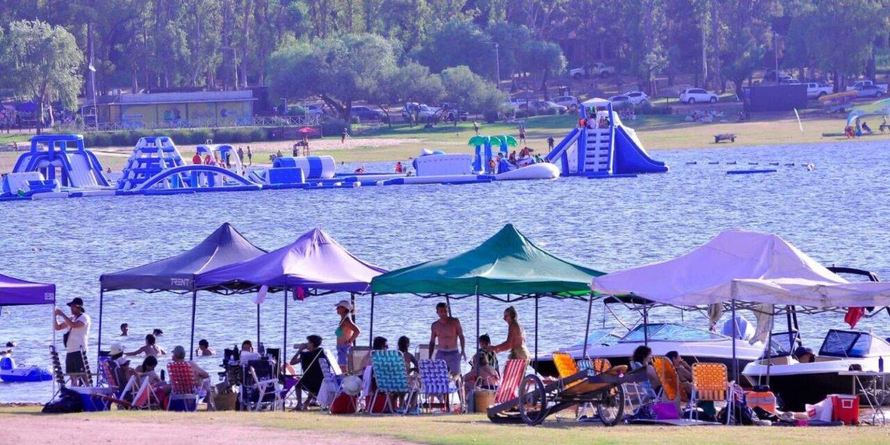 Embalse registró un fin de semana récord y se consolida como destino turístico en la provincia