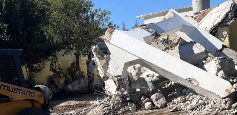 Alcira Gigena completó la demolición del antiguo tanque de agua por razones de seguridad