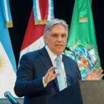 Llaryora lanzó un programa de capacitación rápida en oficios