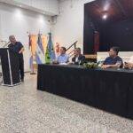 Llaryora visitó Villa Valeria e inauguró el adoquinado de la avenida Garibaldi