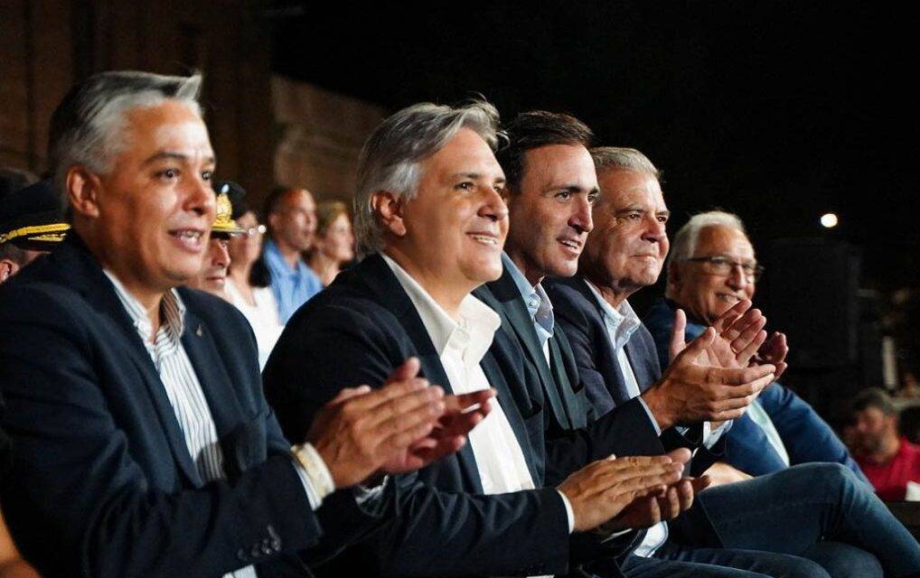 Llaryora anunció que la Universidad provincial llegará a Huinca Renancó y a Villa Huidobro