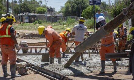 Continúa de manera intensiva el Plan de 100 cuadras de pavimento en Río Cuarto