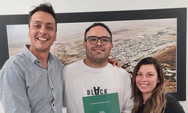 Santa Catalina avanza con la firma de contratos para nuevos lotes habitacionales