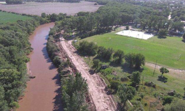 La Carlota: La obra de protección contra inundaciones ya alcanza un 40% de avance