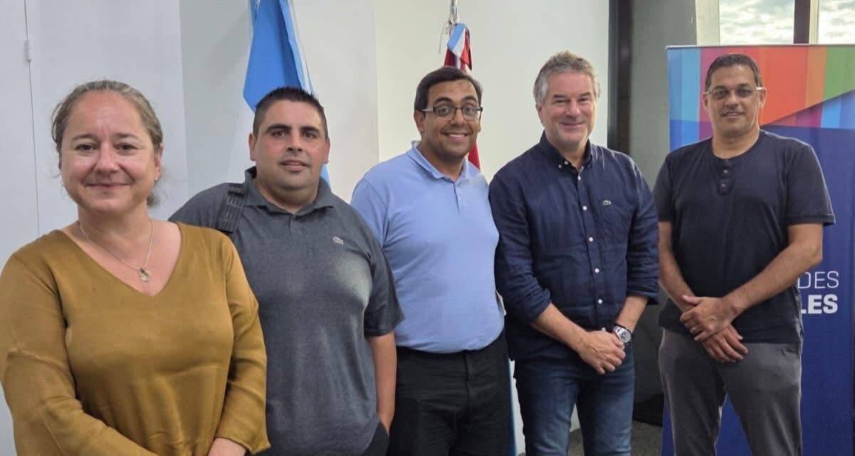 Mandatarios del sur cordobés gestionaron obras de iluminación y viviendas en Córdoba