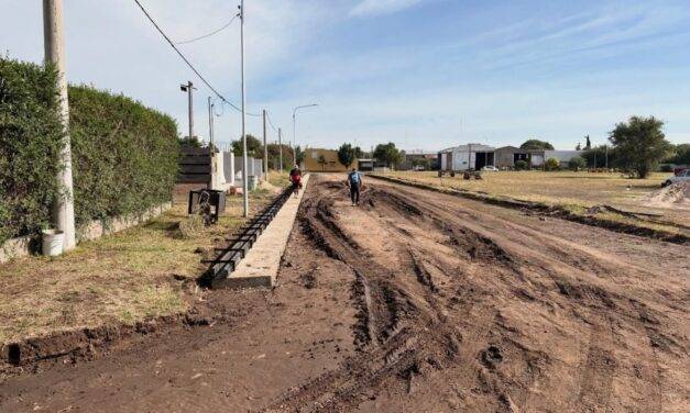 Adelia María avanza con obras de cordón cuneta financiadas con recursos propios