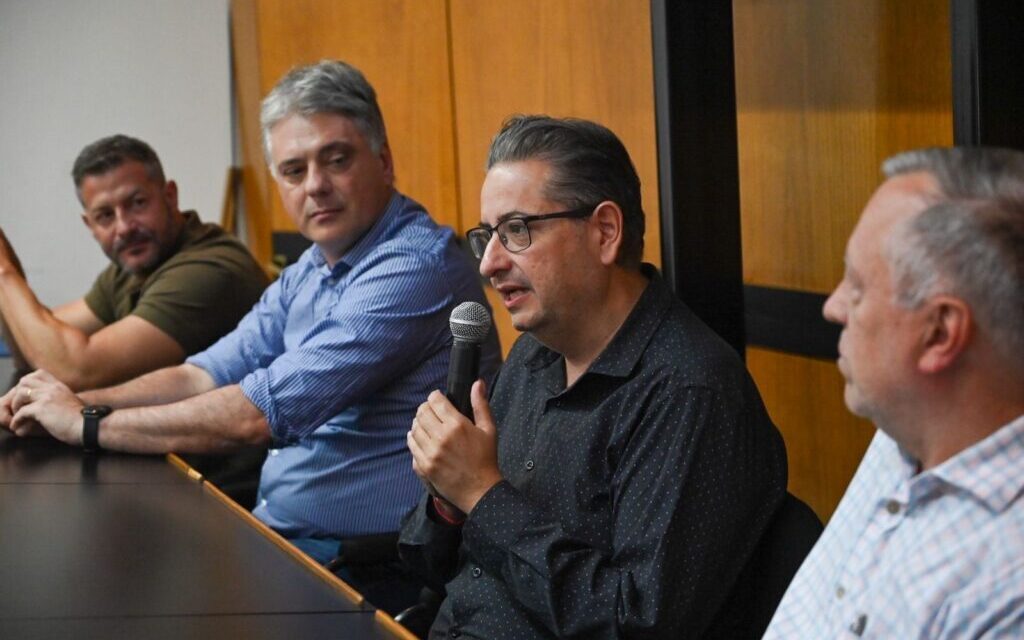 La Provincia impulsa obras de infraestructura urbana en siete localidades a través del sector cooperativo