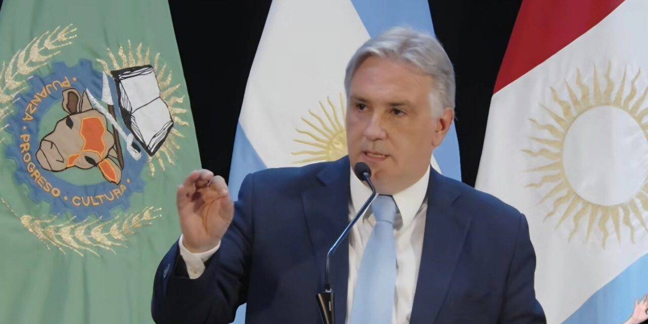 Llaryora inauguró el 148º período legislativo en Laboulaye