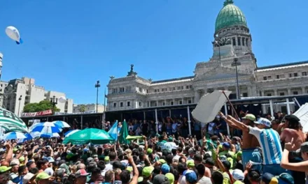 Reforma laboral: para este miércoles, gremios de transporte llamaron a un cese de tareas y ATE a un paro